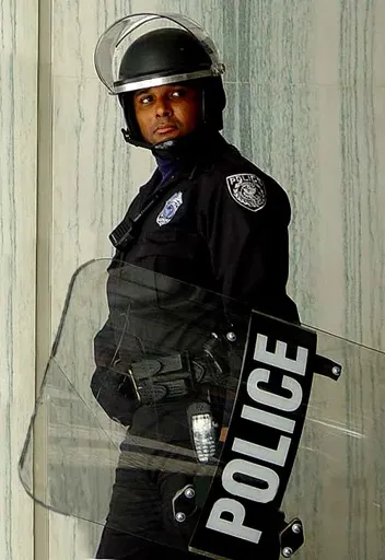 police-officer-pic-1.webp