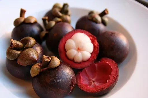 mangosteen-2.webp